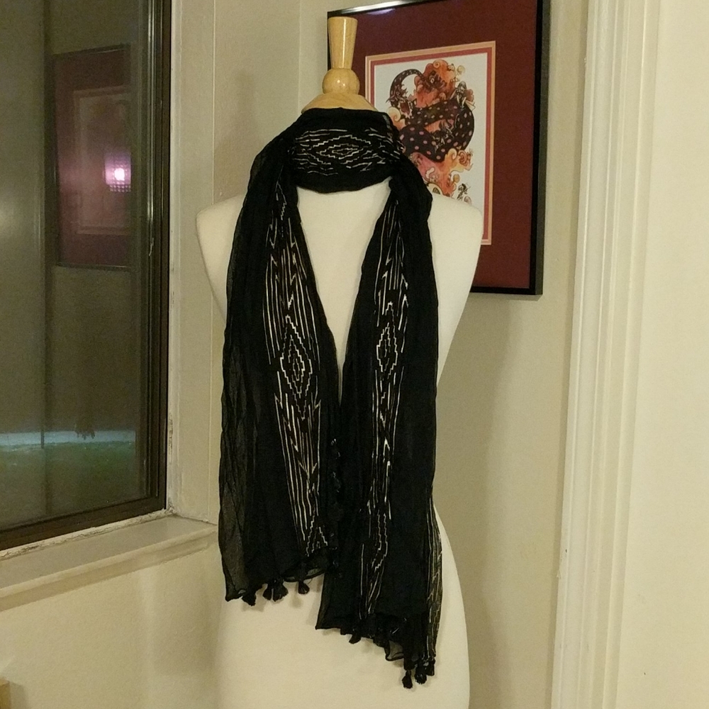 Black Scarf